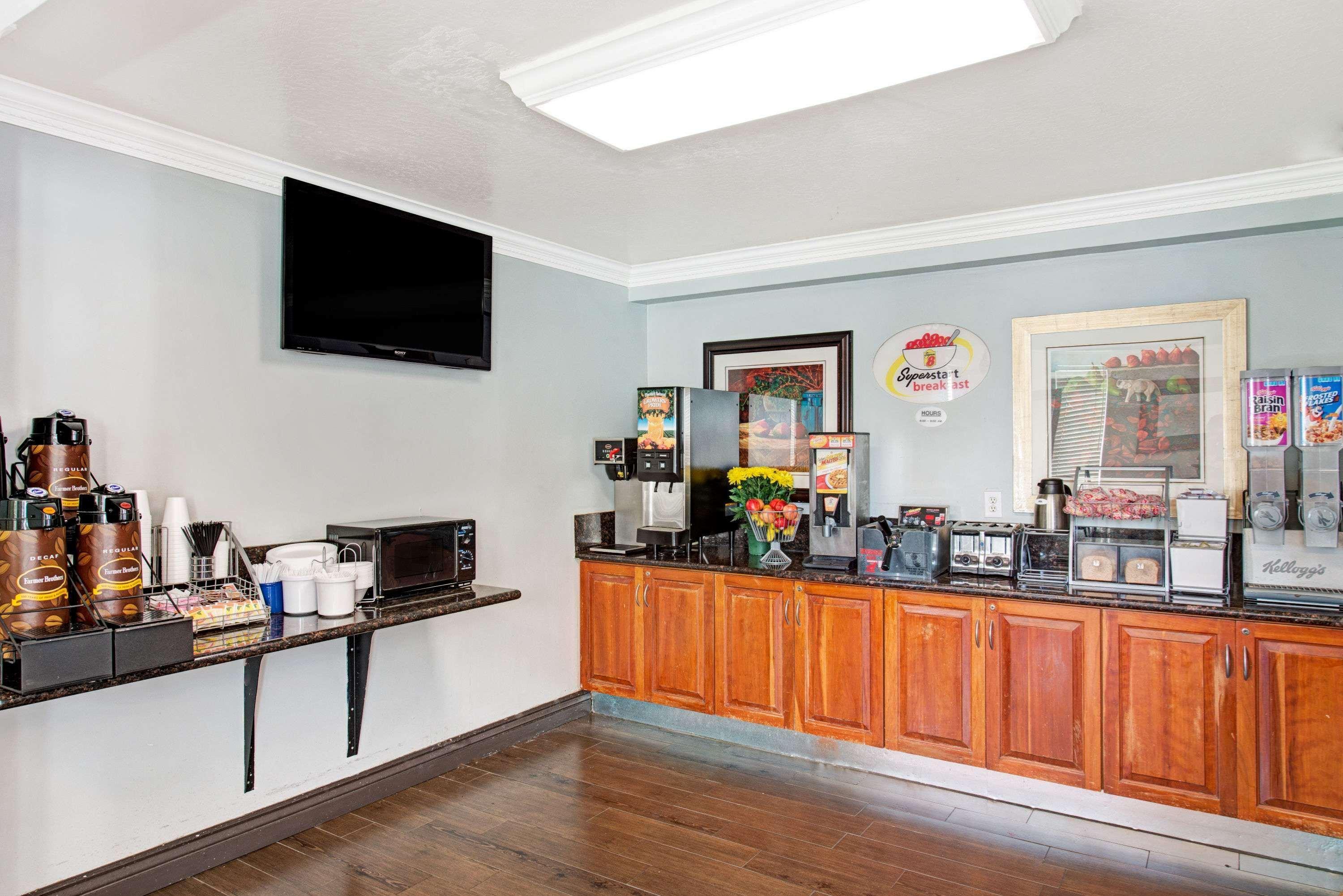 Hotel Super 8 By Wyndham Sacramento/Florin Rd Freeport Esterno foto