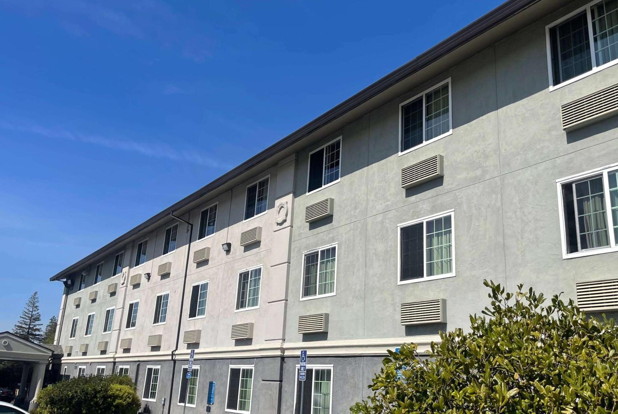 Hotel Super 8 By Wyndham Sacramento/Florin Rd Freeport Esterno foto